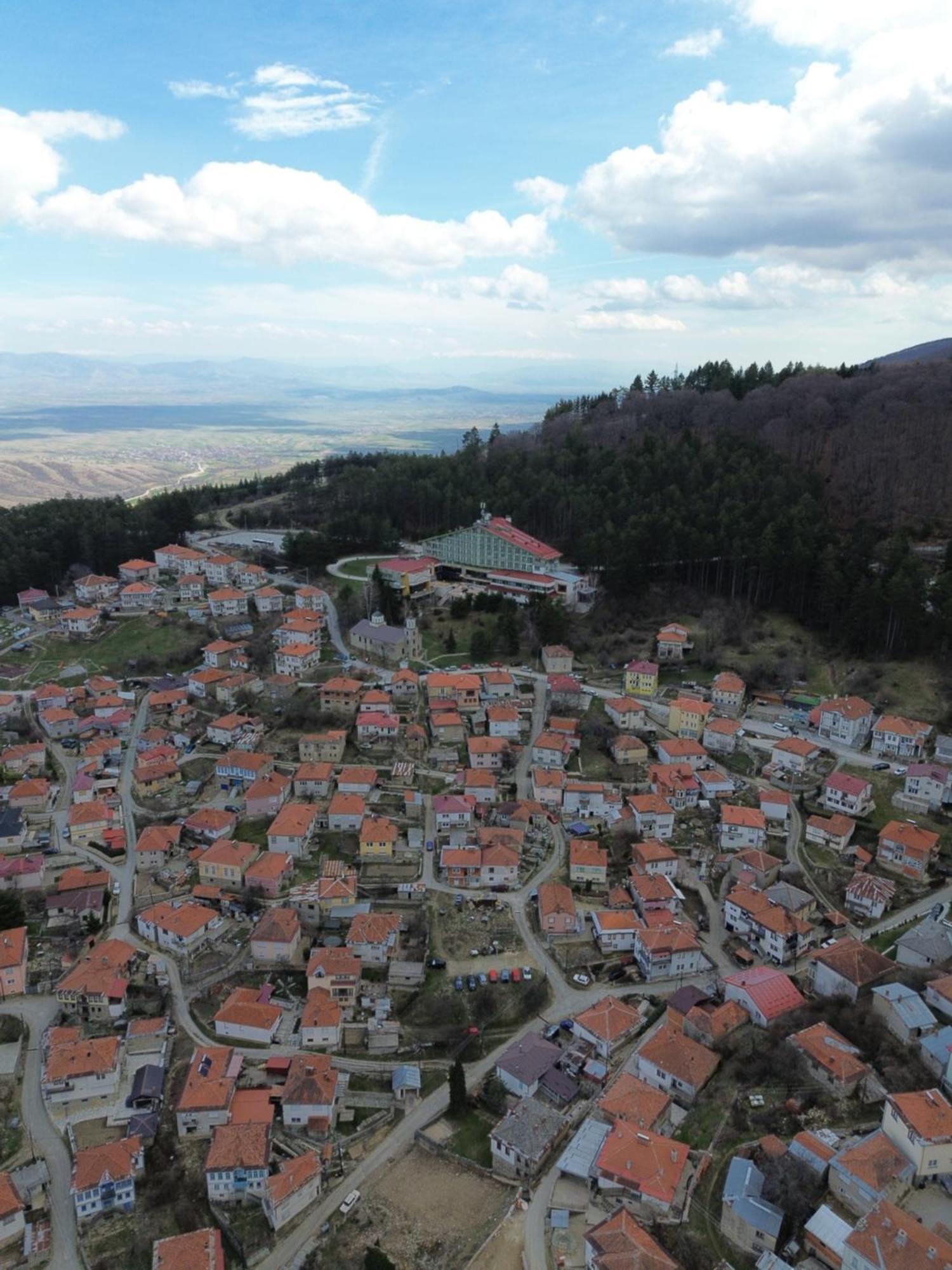 Hotel Montana Palace Krusevo Kültér fotó